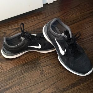 women’s Nike shoes
